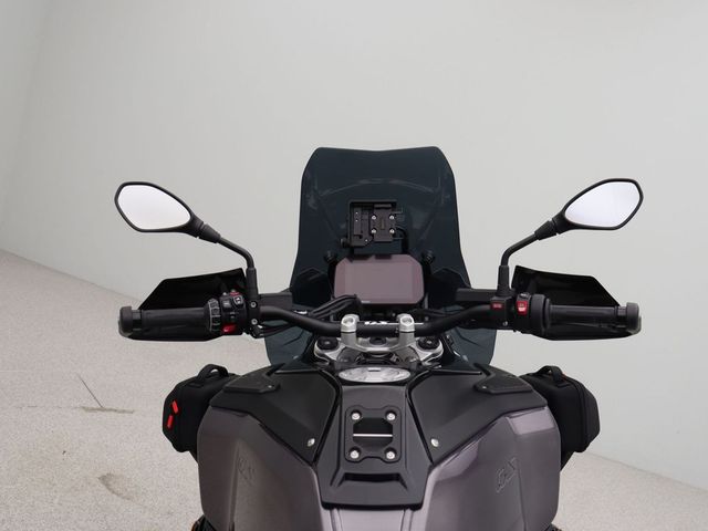 bmw - r-1300-gs-adventure