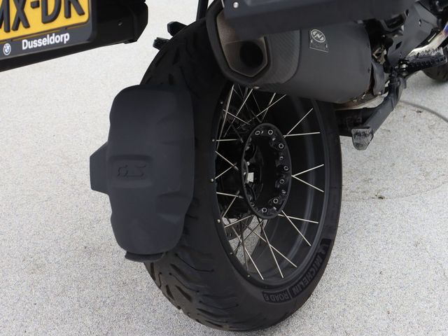 bmw - r-1300-gs-adventure