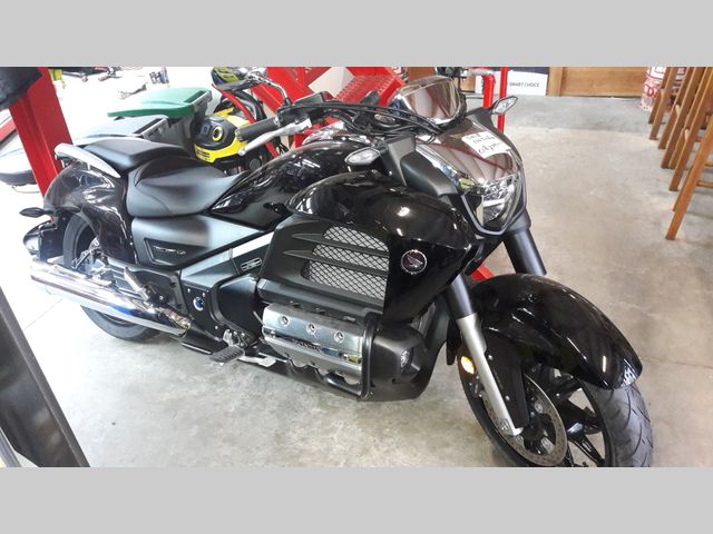 honda - f6-c-gl-1800-valkyrie