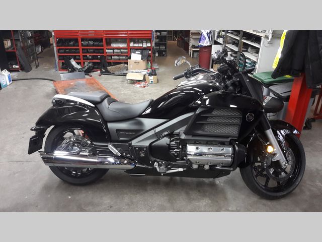 honda - f6-c-gl-1800-valkyrie