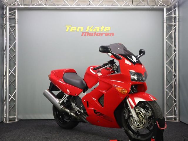 honda - vfr-800