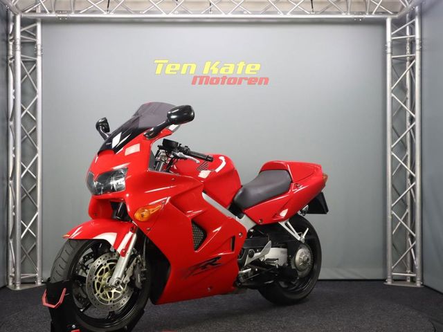 honda - vfr-800