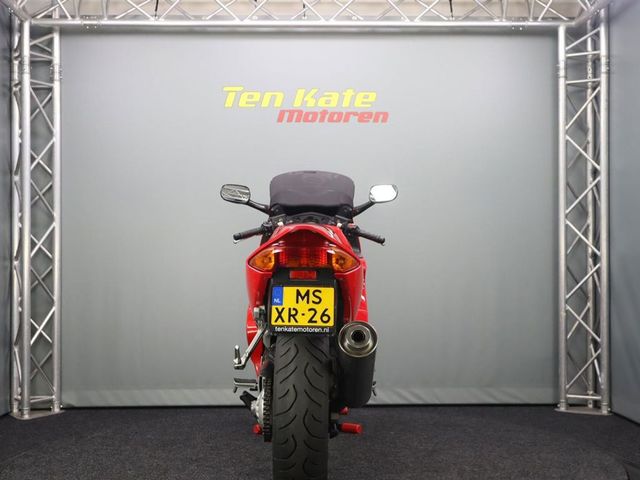honda - vfr-800