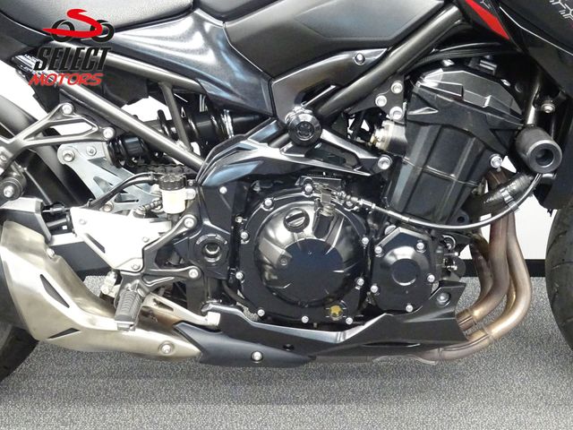 kawasaki - z900