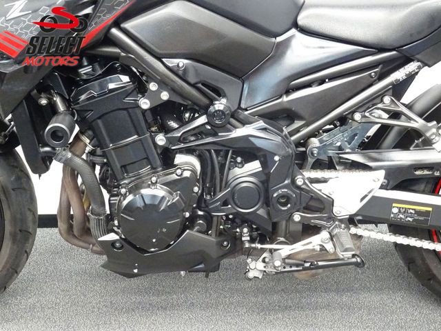 kawasaki - z900