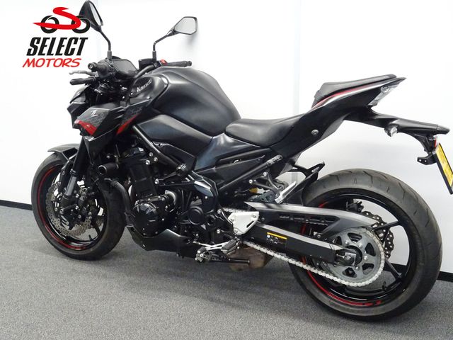 kawasaki - z900