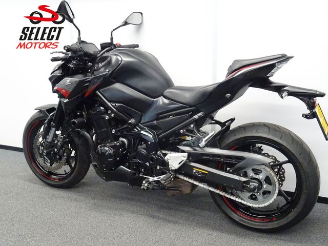 kawasaki - z900