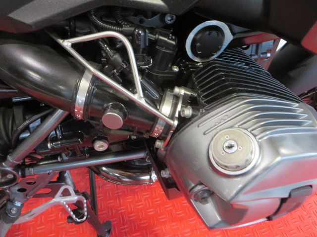 bmw - r-1200-gs-triple-black-edition