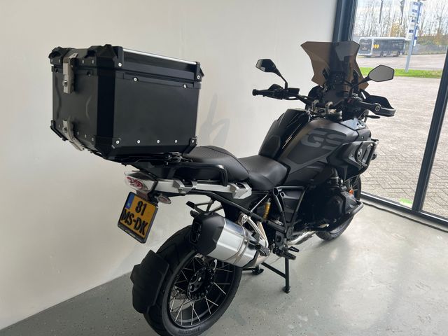 bmw - r-1250-gs-triple-black