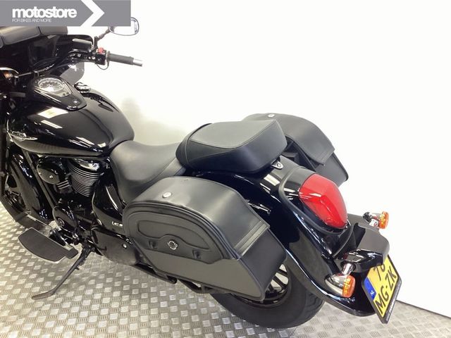 suzuki - c-800-intruder