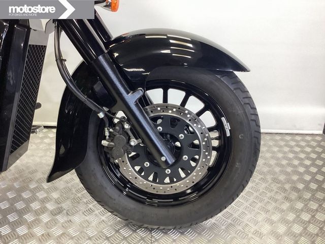 suzuki - c-800-intruder