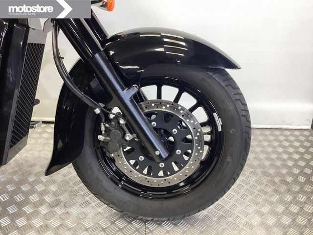suzuki - c-800-intruder
