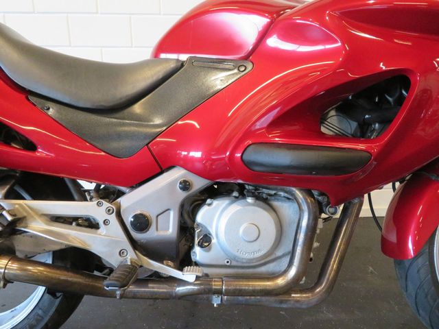 honda - nt-650-v-deauville