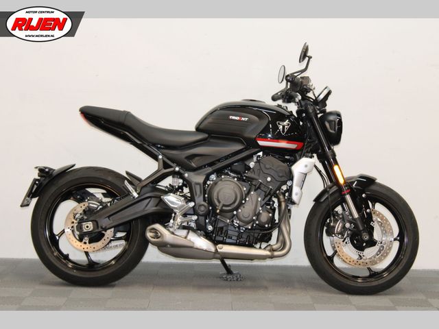 triumph - trident-660