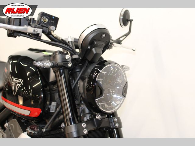 triumph - trident-660