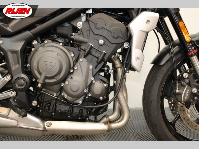 triumph - trident-660