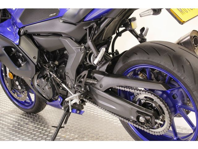 yamaha - r7