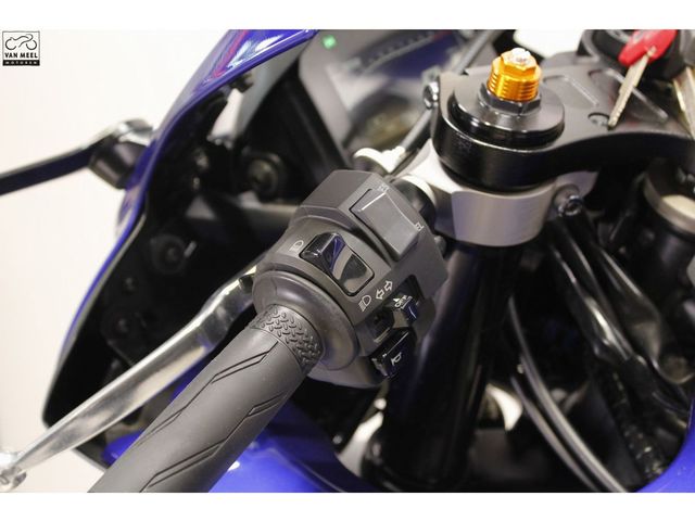 yamaha - r7