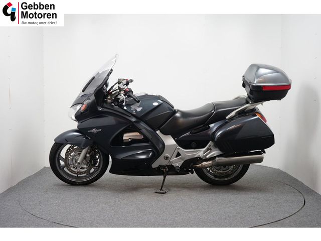 honda - st-1300-pan-european