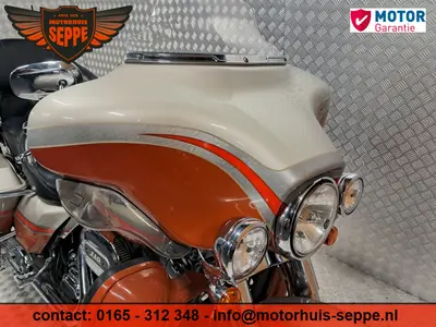HARLEY-DAVIDSON ELECTRA GLIDE ULTRA SCREAMIN EAGLE CVO FLHTCUSE – foto 4