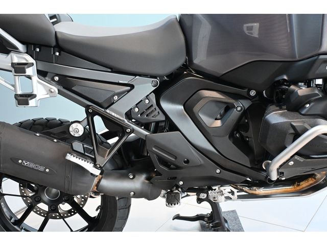 bmw - r-1300-gs-adventure-triple-black