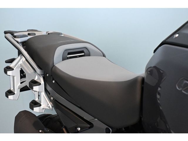 bmw - r-1300-gs-adventure-triple-black