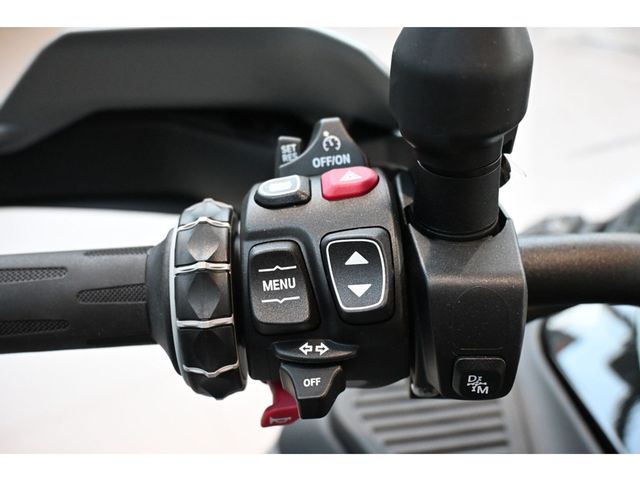 bmw - r-1300-gs-adventure-triple-black