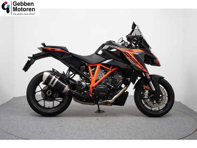 ktm - 1290-super-duke-gt