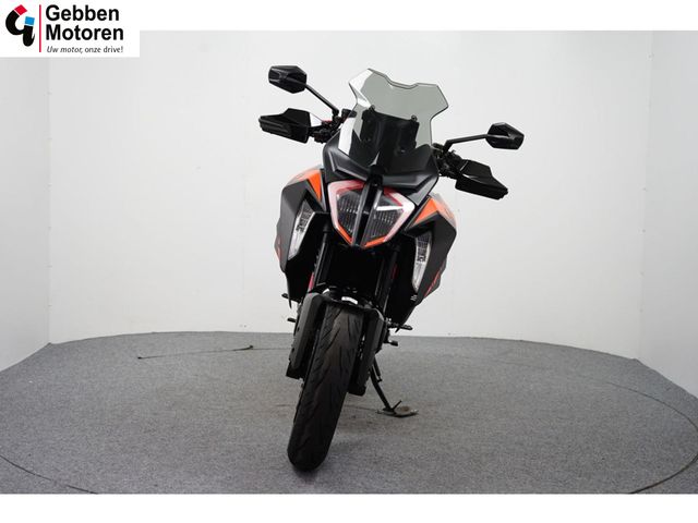 ktm - 1290-super-duke-gt