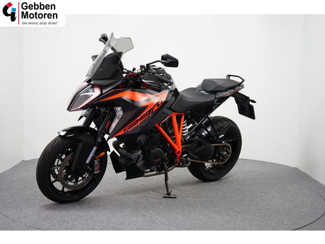 ktm - 1290-super-duke-gt