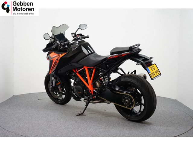 ktm - 1290-super-duke-gt