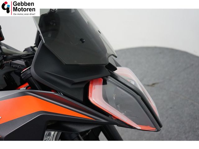ktm - 1290-super-duke-gt