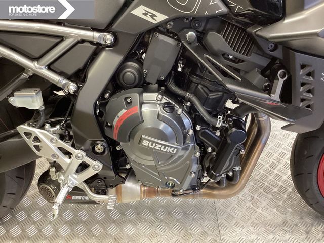 suzuki - gsx-8s