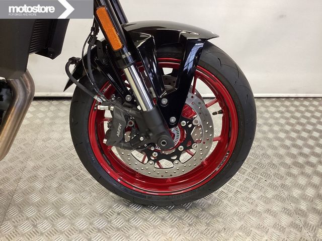 suzuki - gsx-8s