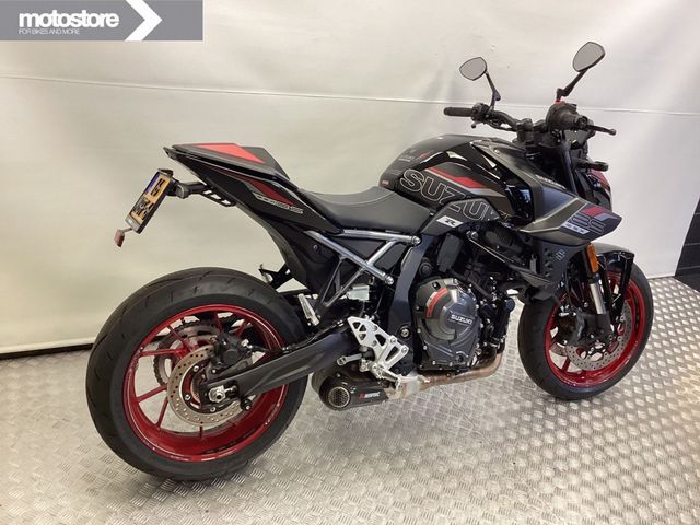 suzuki - gsx-8s