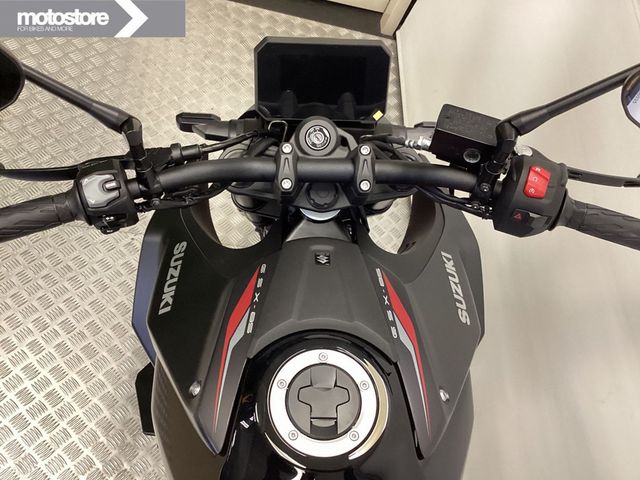 suzuki - gsx-8s