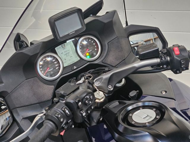 triumph - trophy-1215-se