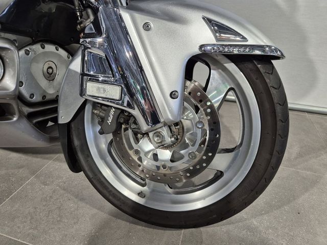 honda - gl-1800-goldwing