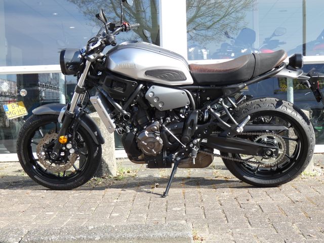 yamaha - xsr-700-abs