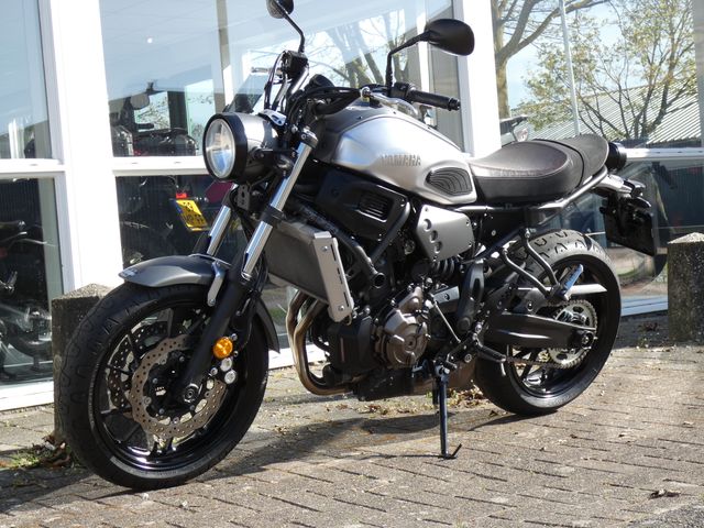 yamaha - xsr-700-abs