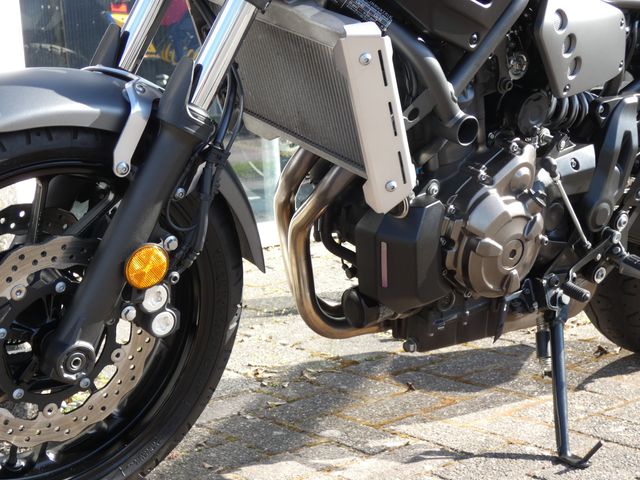 yamaha - xsr-700-abs
