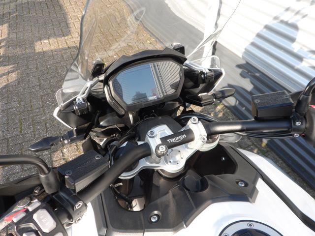 triumph - tiger-1200-xrx