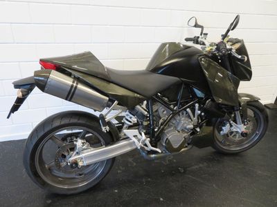 KTM 990 SUPER DUKE – foto 3