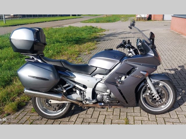 yamaha - fjr-1300