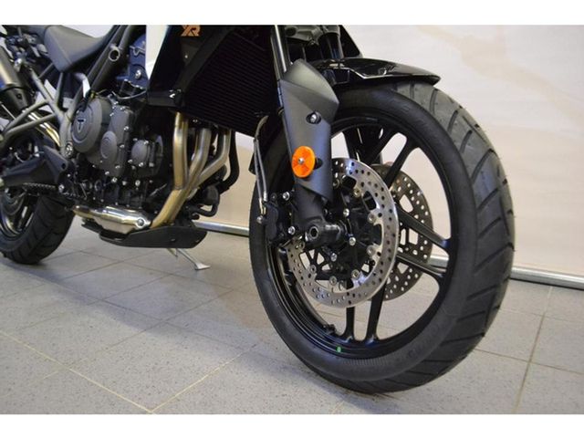triumph - tiger-800-xr