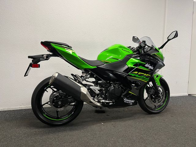 kawasaki - ninja-400-krt-edition