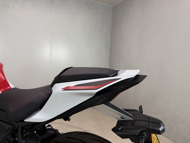 yamaha - yzf-r7-world-gp-60th-anniversary