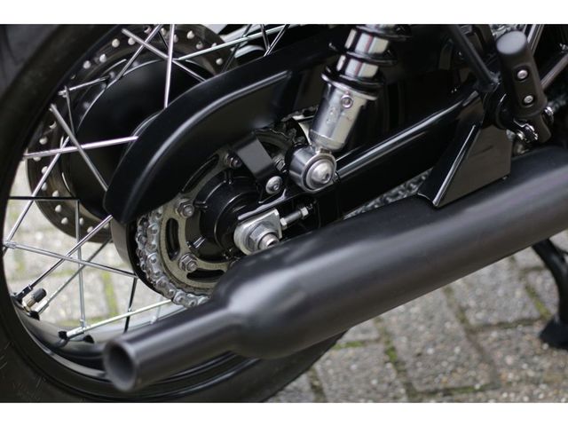 triumph - bonneville-t-120-black