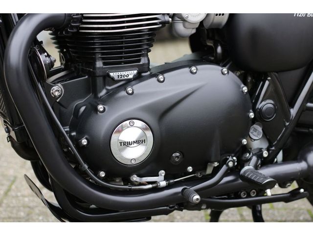 triumph - bonneville-t-120-black
