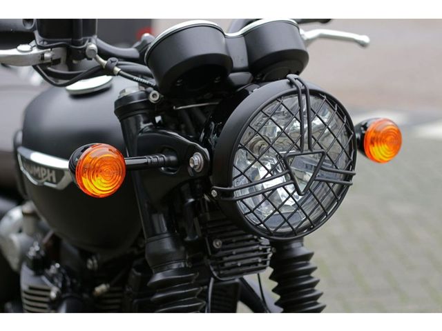 triumph - bonneville-t-120-black